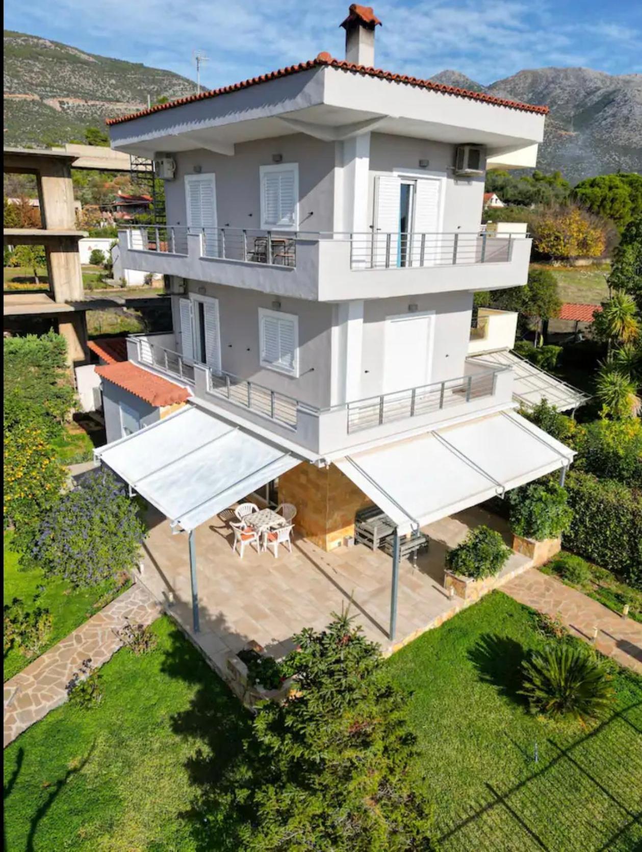 Eretria Homestay Exteriör bild